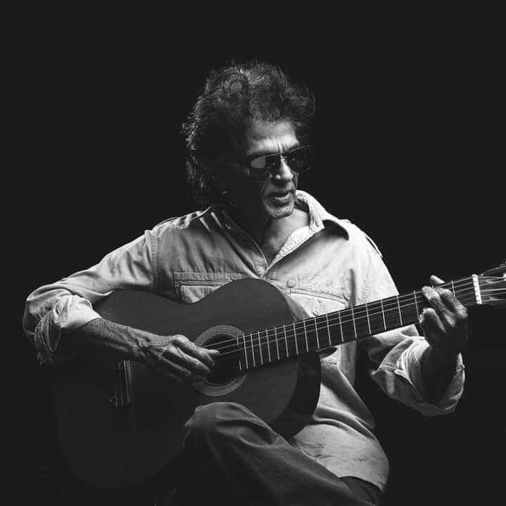 senaka,batagoda,senakabatagoda,senaka batagoda,sereenabatagoda,sereena,Sri Lanka,Folk music,Musician,Singing,Percussion,Rock,Reggae,Pop,Versatility,Vocalist,Guitarist